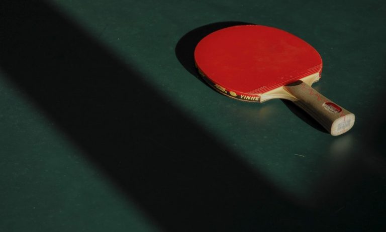 Comment bien choisir sa raquette de tennis de table ?